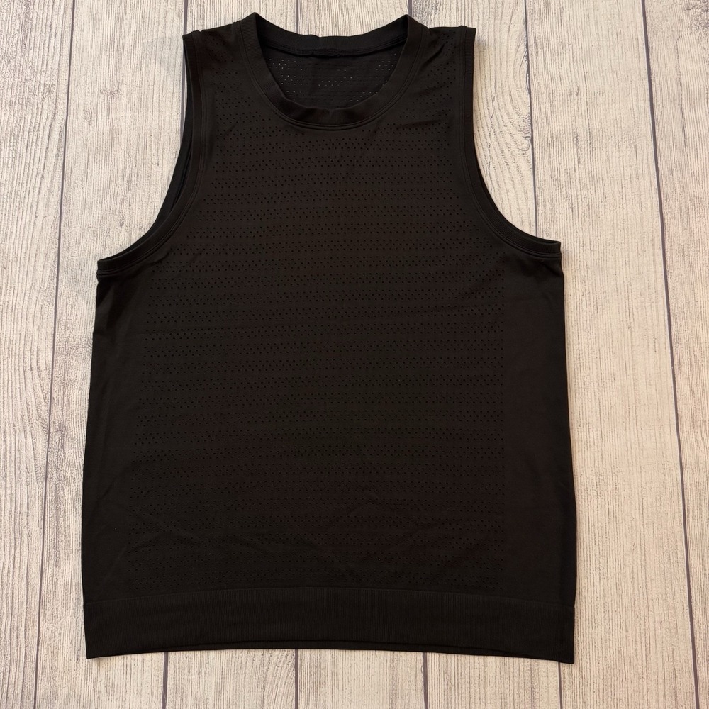 LULULEMON Black Breeze By Muscle Tank Active Running Workout Sleeveless Size 6